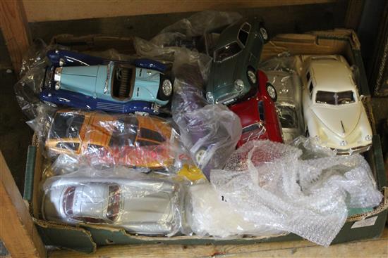 21 collectors diecast model vehicles, inc Burago, Maisto, etc (all mint, unboxed)
